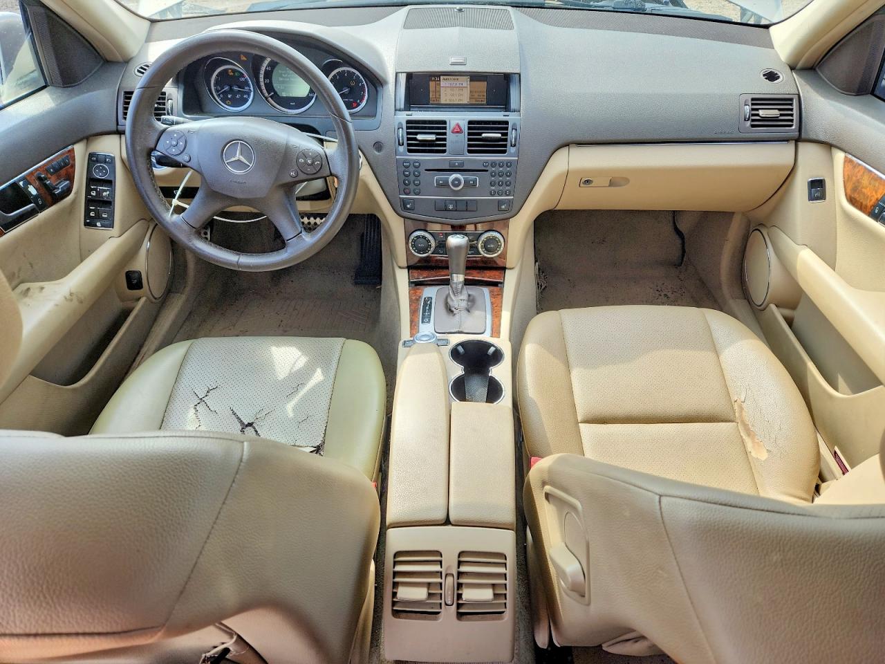 2011 MERCEDES-BENZ C 300 photo 8