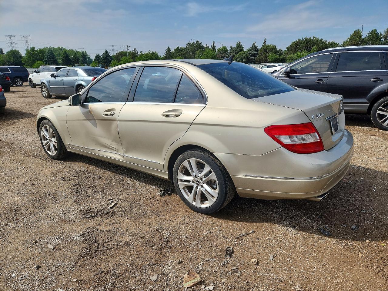 2011 MERCEDES-BENZ C 300 photo 2