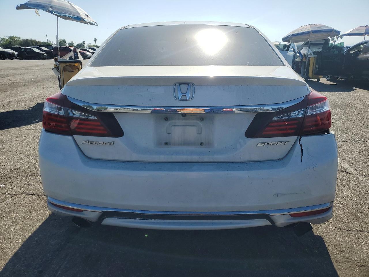 2017 HONDA ACCORD SPORT photo 6