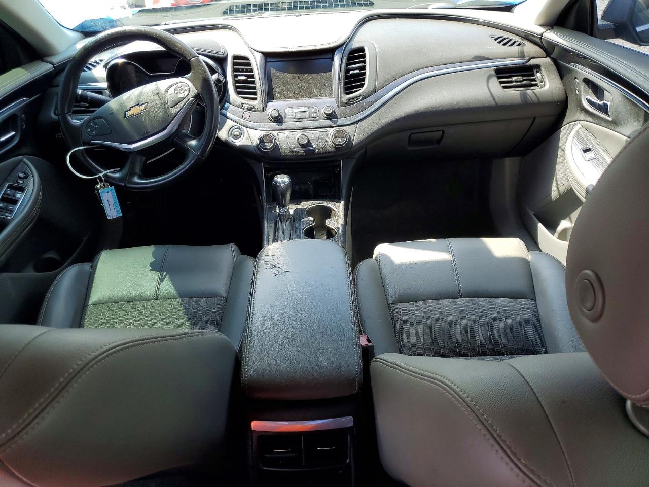 2018 CHEVROLET IMPALA LT photo 22