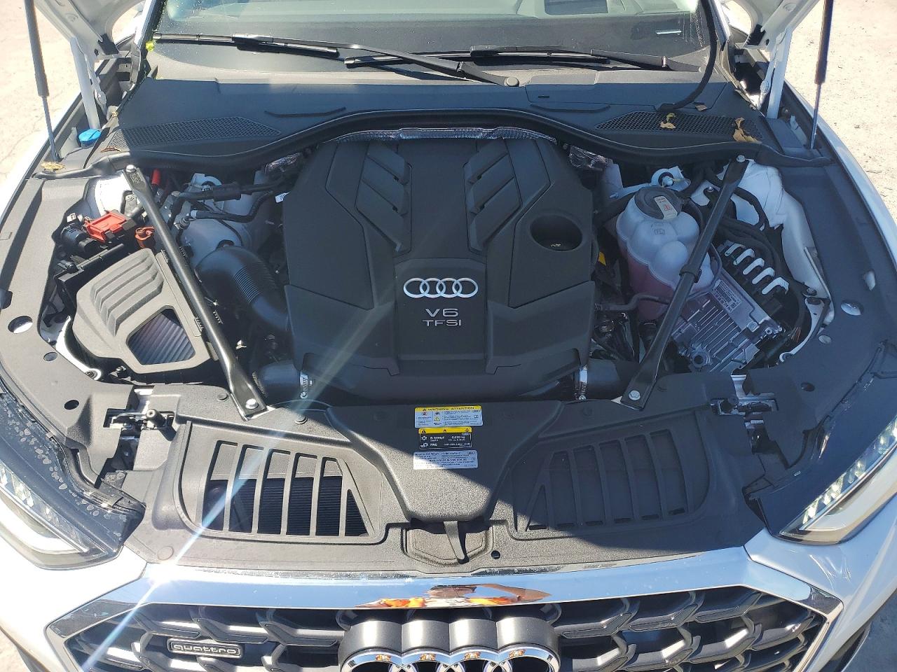 2025 AUDI A8 L photo 21