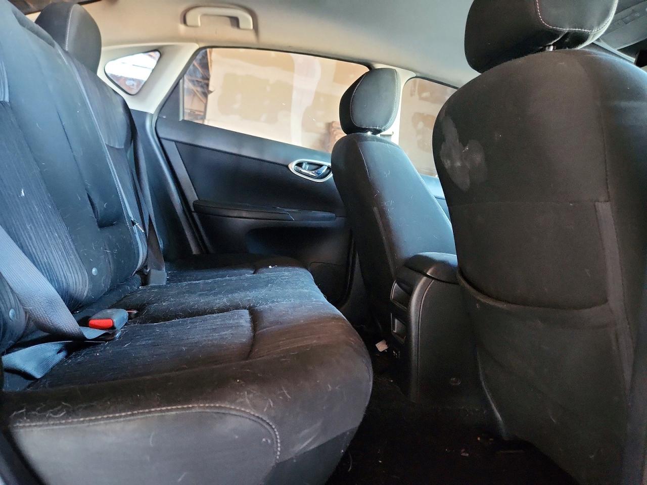 2019 NISSAN SENTRA SV photo 10