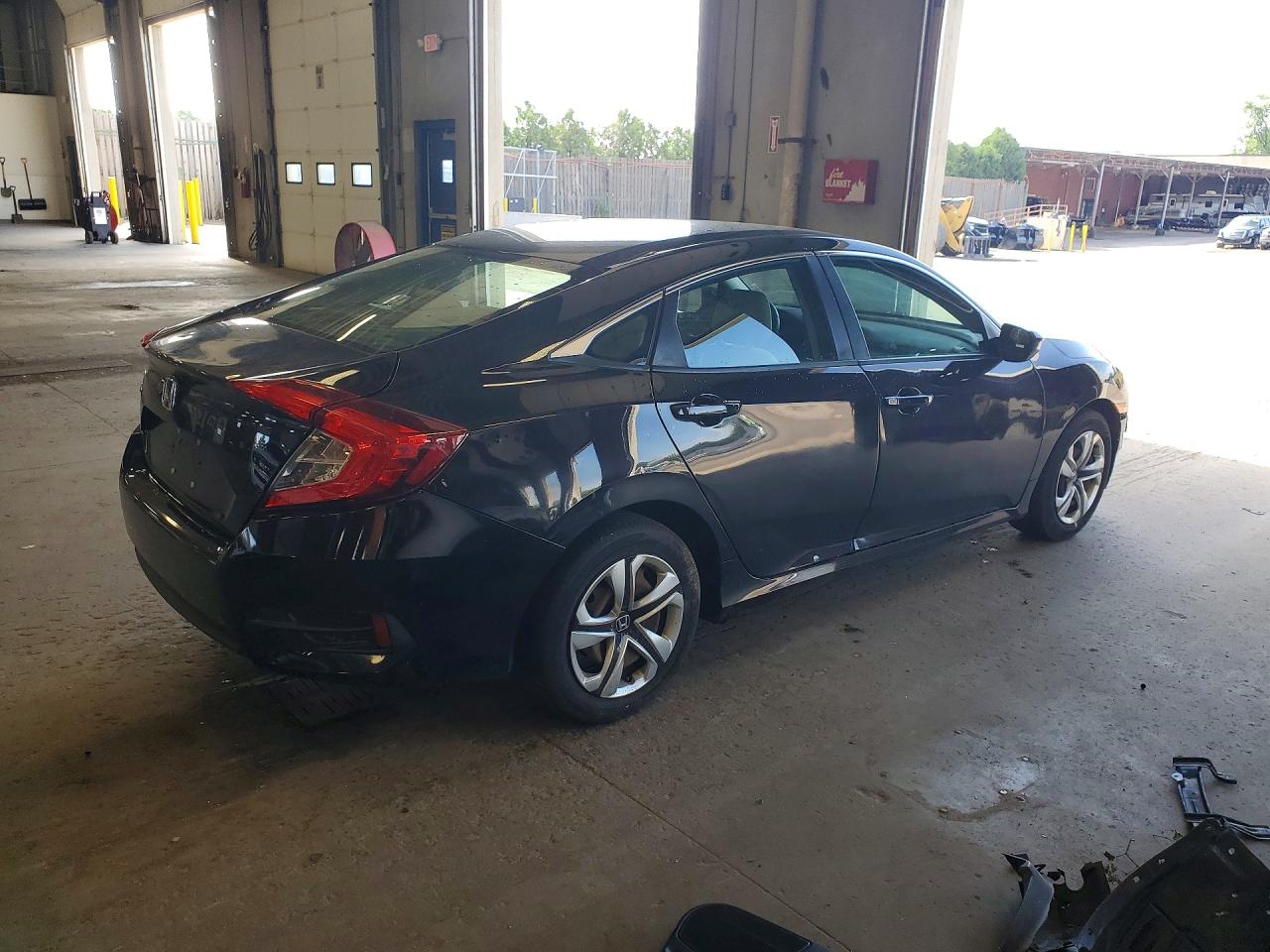 2016 HONDA CIVIC LX photo 5
