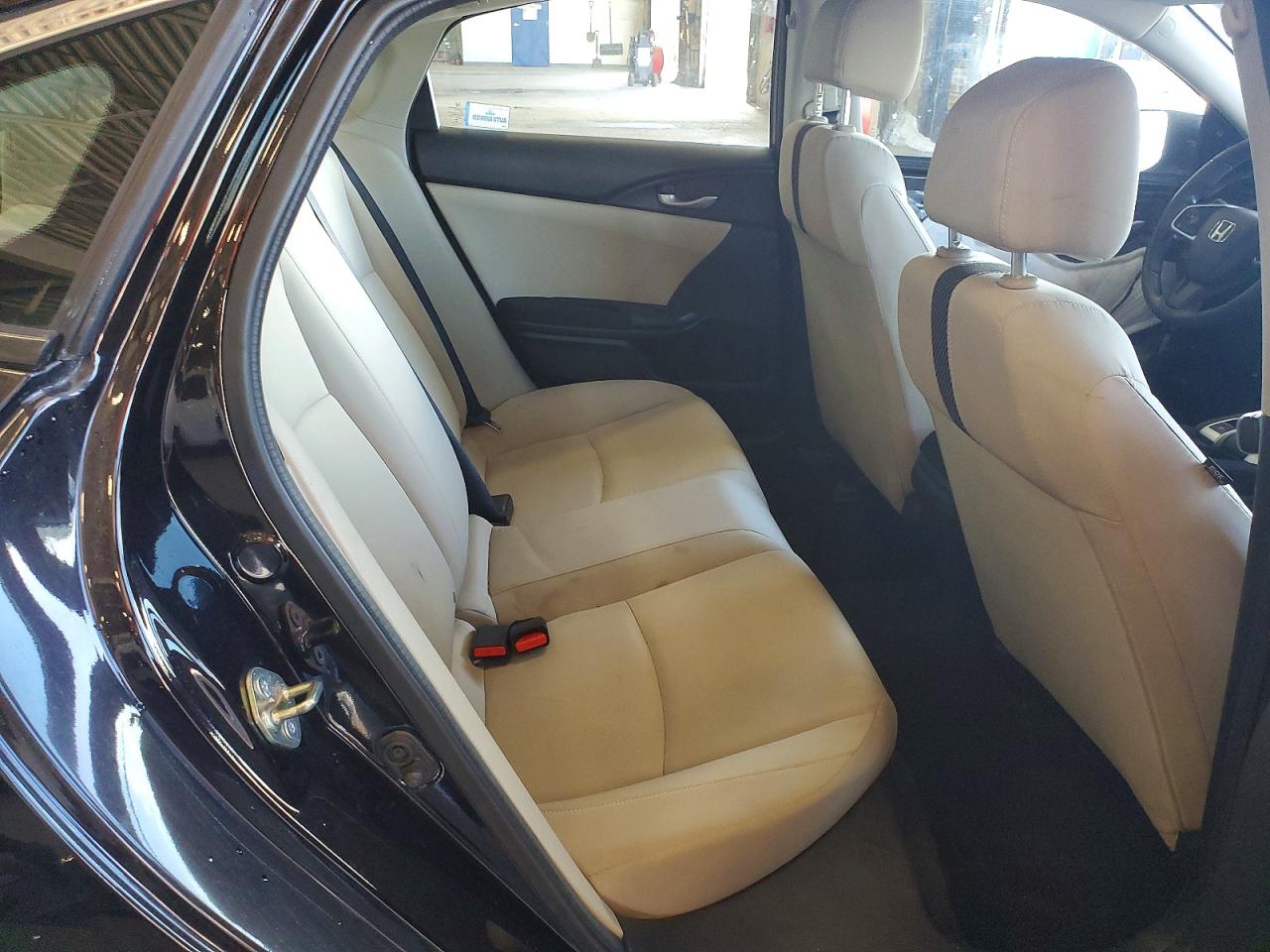 2016 HONDA CIVIC LX photo 19