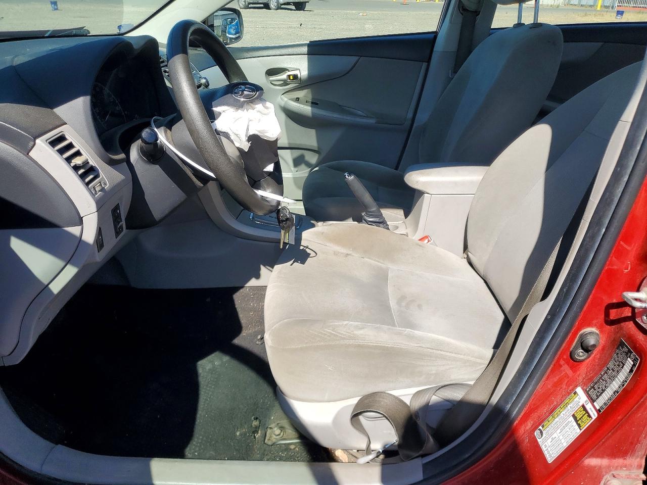 2011 TOYOTA COROLLA LE photo 13