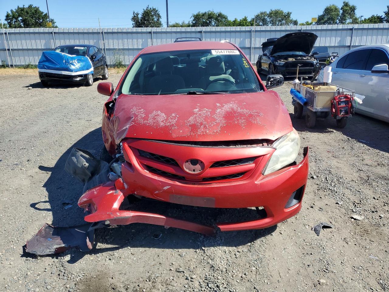 2011 TOYOTA COROLLA LE photo 9