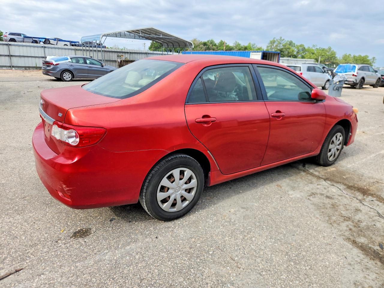 2011 TOYOTA COROLLA LE photo 3
