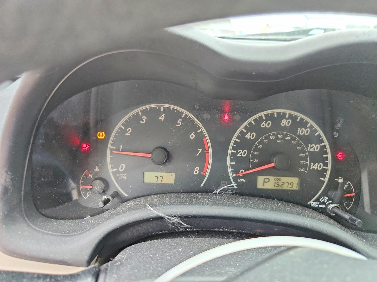2011 TOYOTA COROLLA LE photo 9