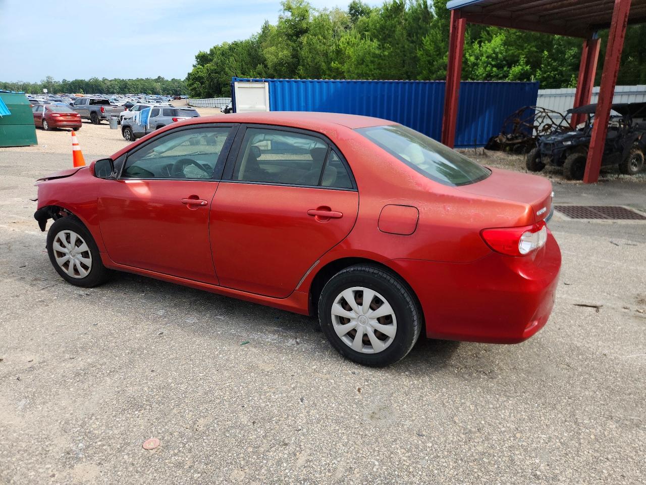 2011 TOYOTA COROLLA LE photo 2