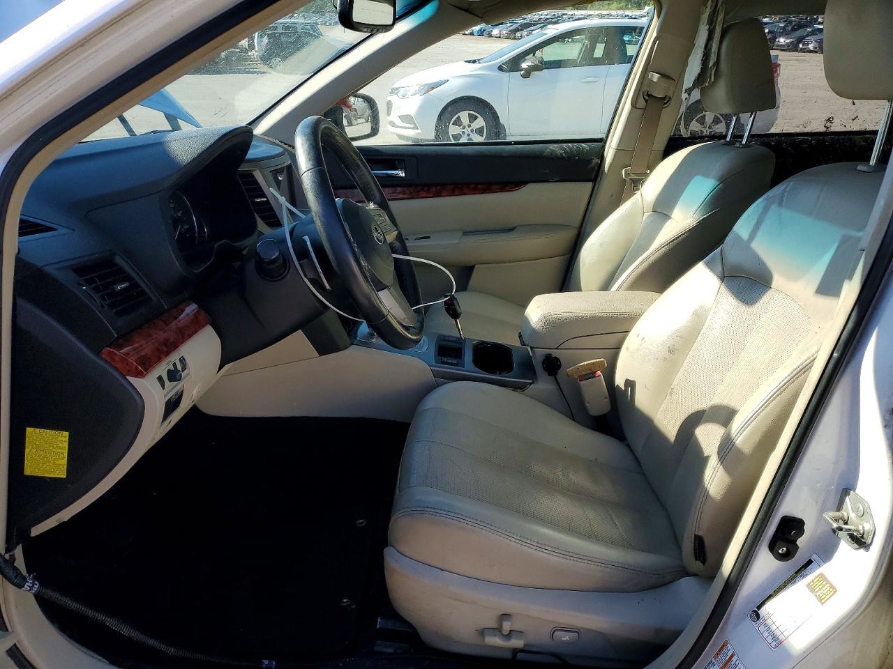2010 SUBARU OUTBACK 2.5I LIMITED photo 13