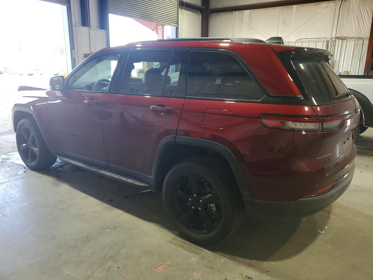 2023 JEEP GRAND CHEROKEE LIMITED photo 4