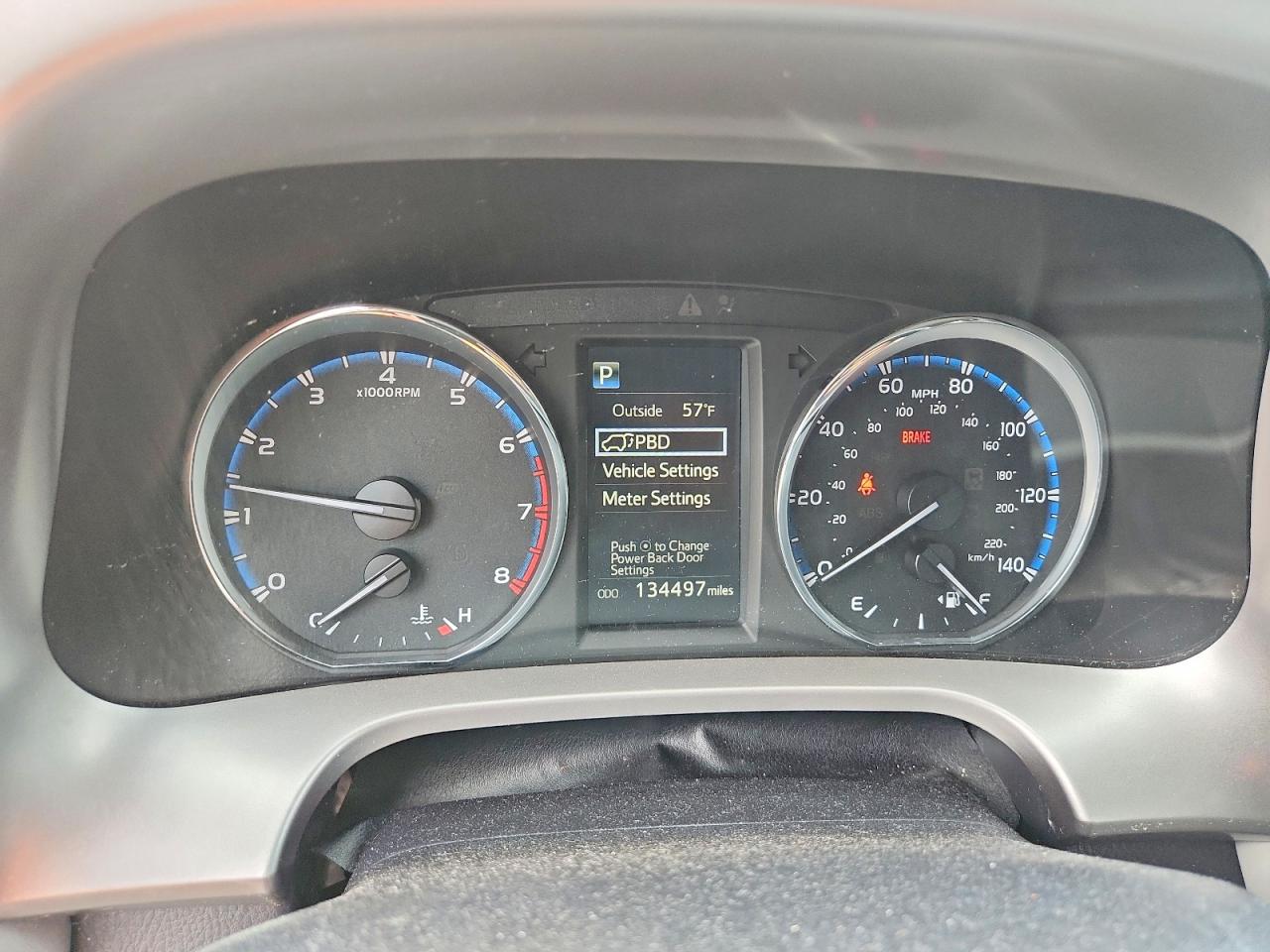 2016 TOYOTA RAV4 XLE photo 17