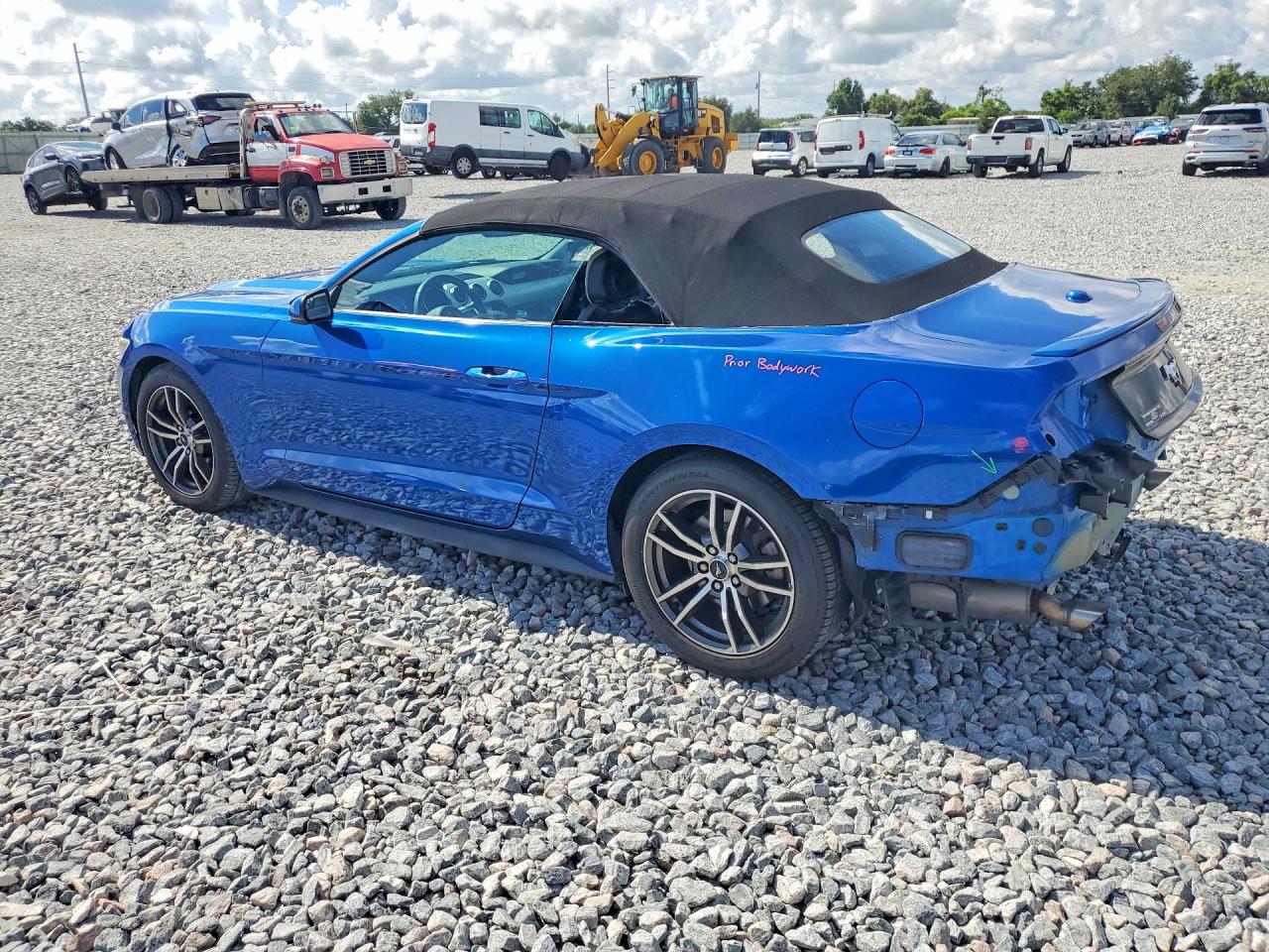 2017 FORD MUSTANG photo 4