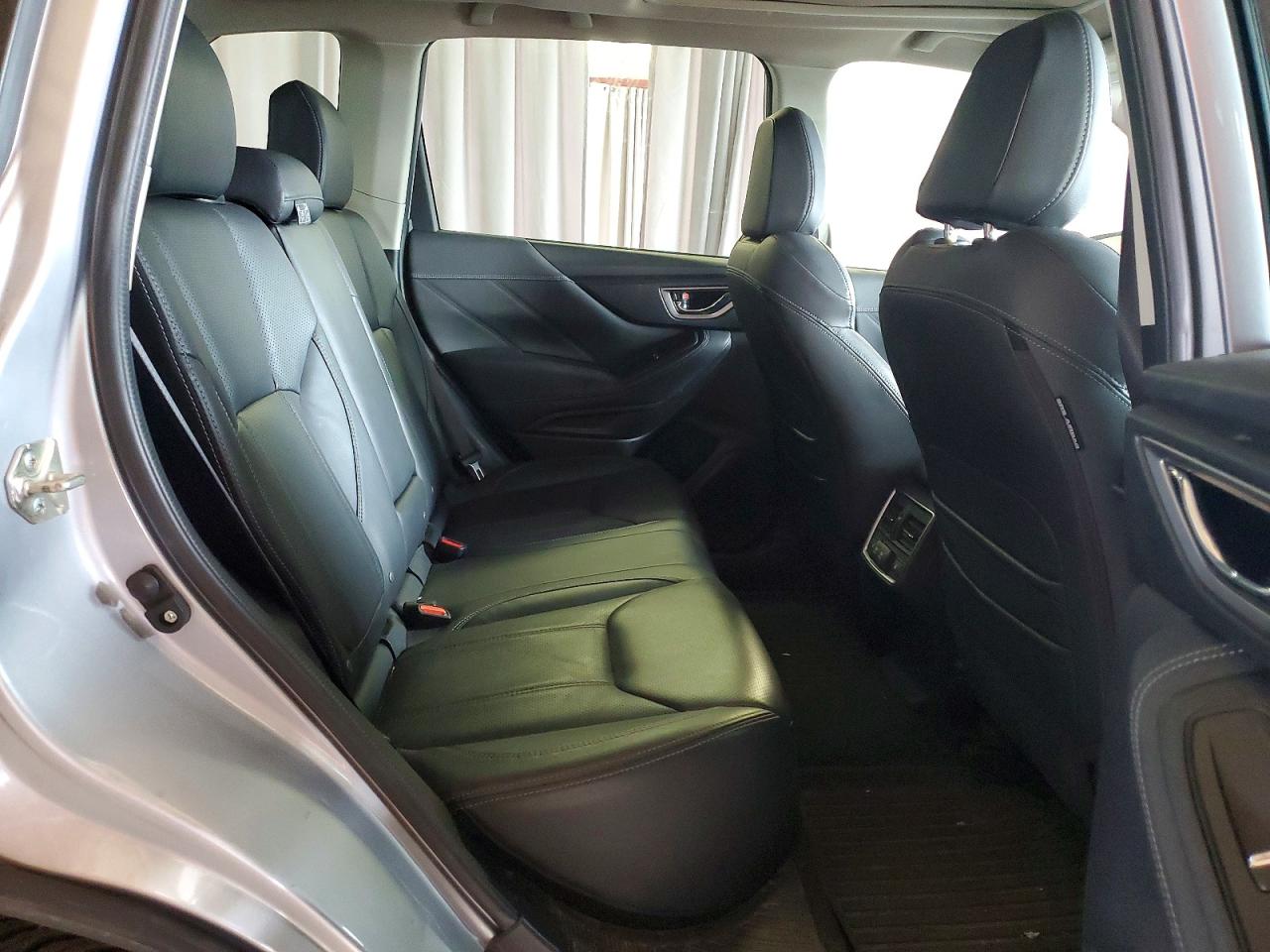 2020 SUBARU FORESTER TOURING photo 21