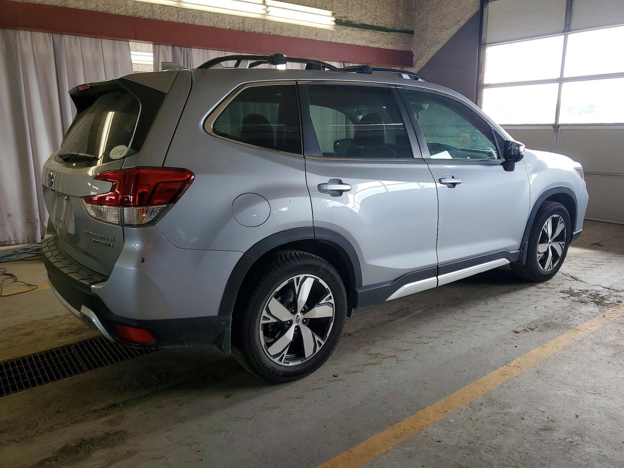 2020 SUBARU FORESTER TOURING photo 5