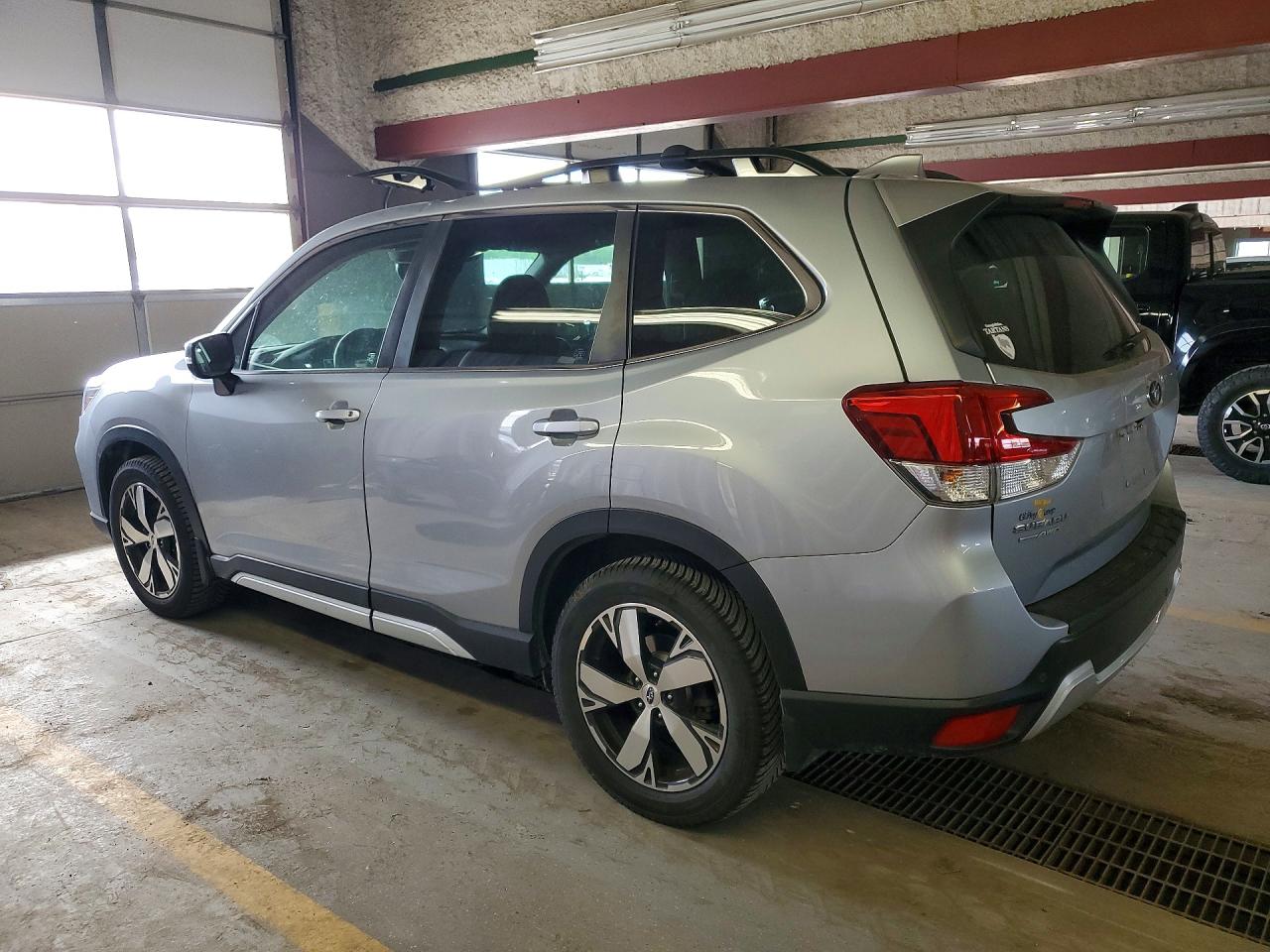 2020 SUBARU FORESTER TOURING photo 3