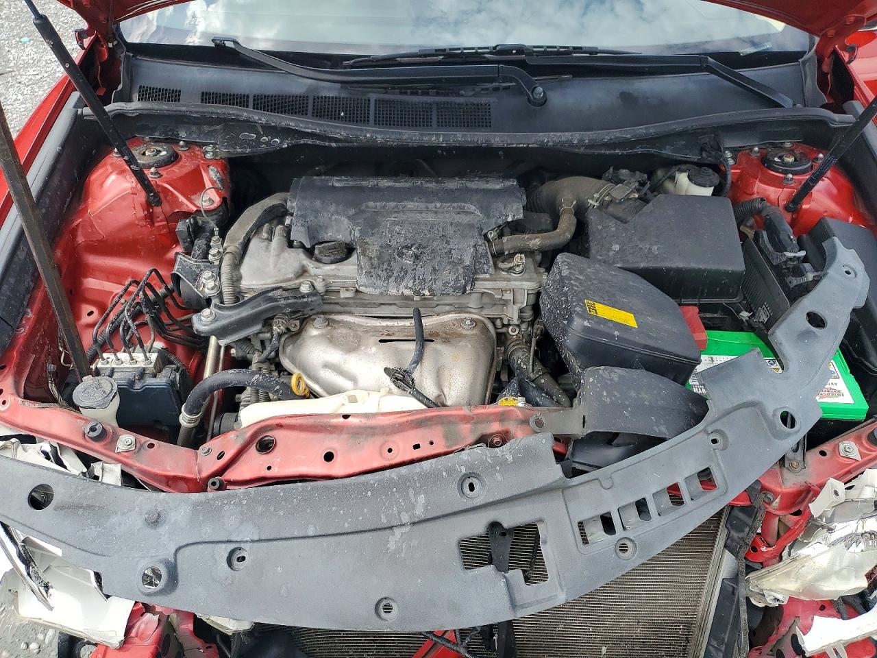 2012 TOYOTA CAMRY XLE photo 31
