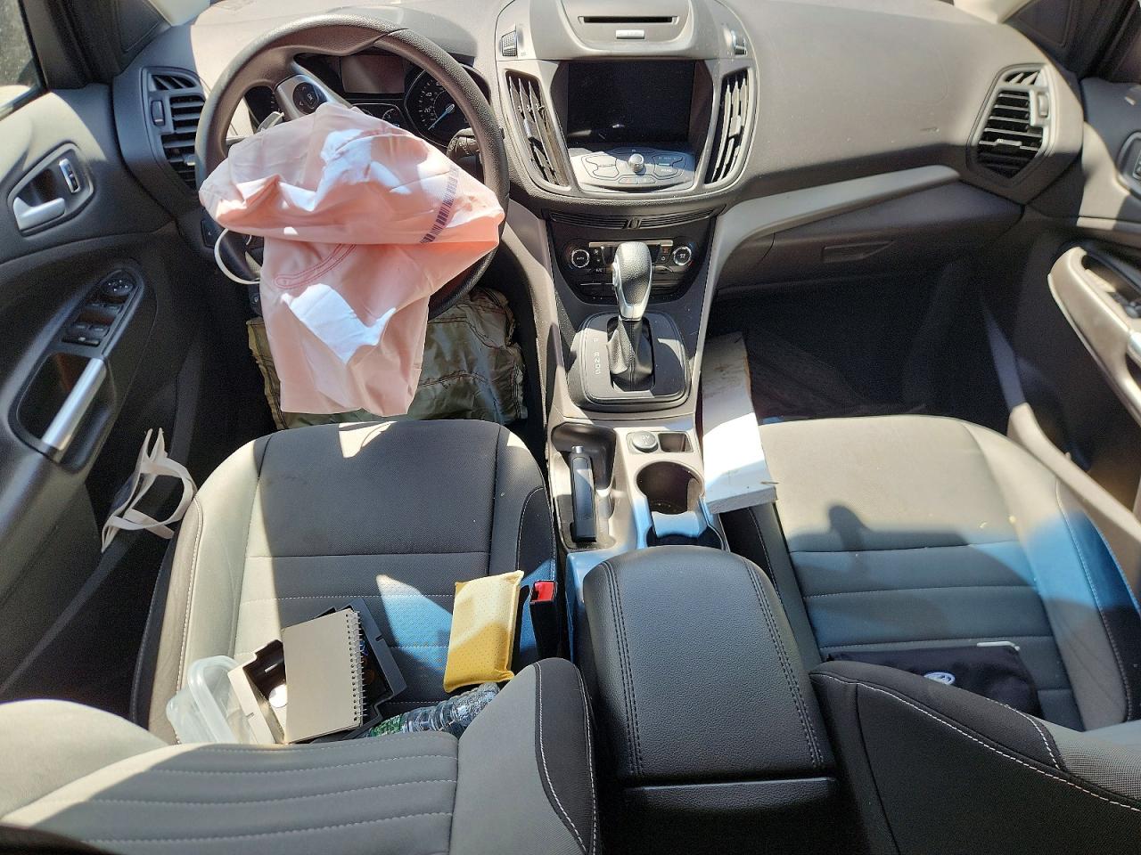 2016 FORD ESCAPE SE photo 15