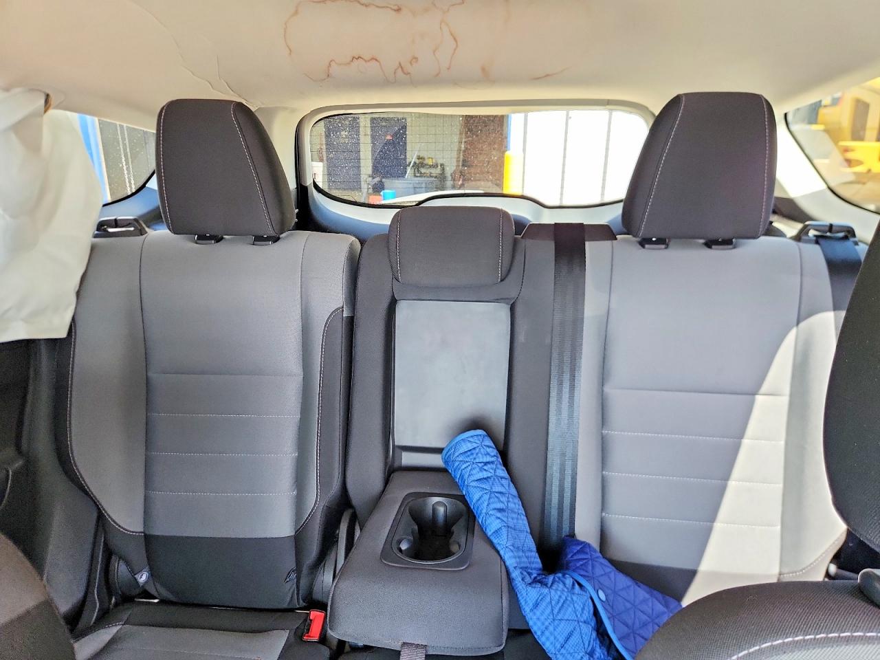 2016 FORD ESCAPE SE photo 19