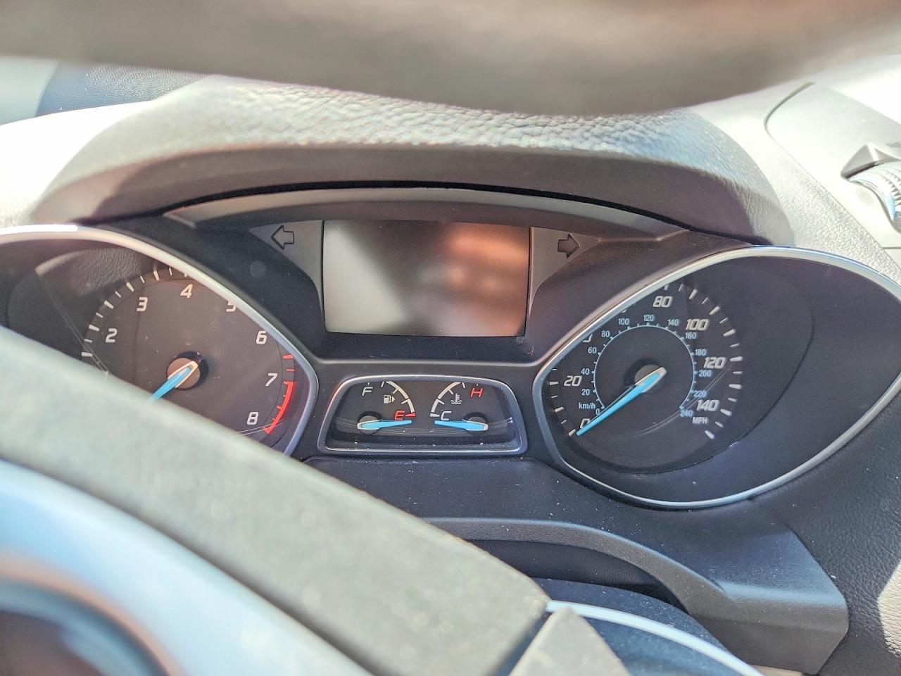 2016 FORD ESCAPE SE photo 17