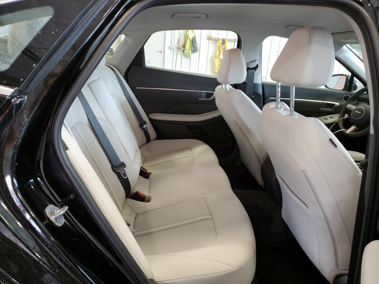 2024 HYUNDAI SONATA SEL photo 28
