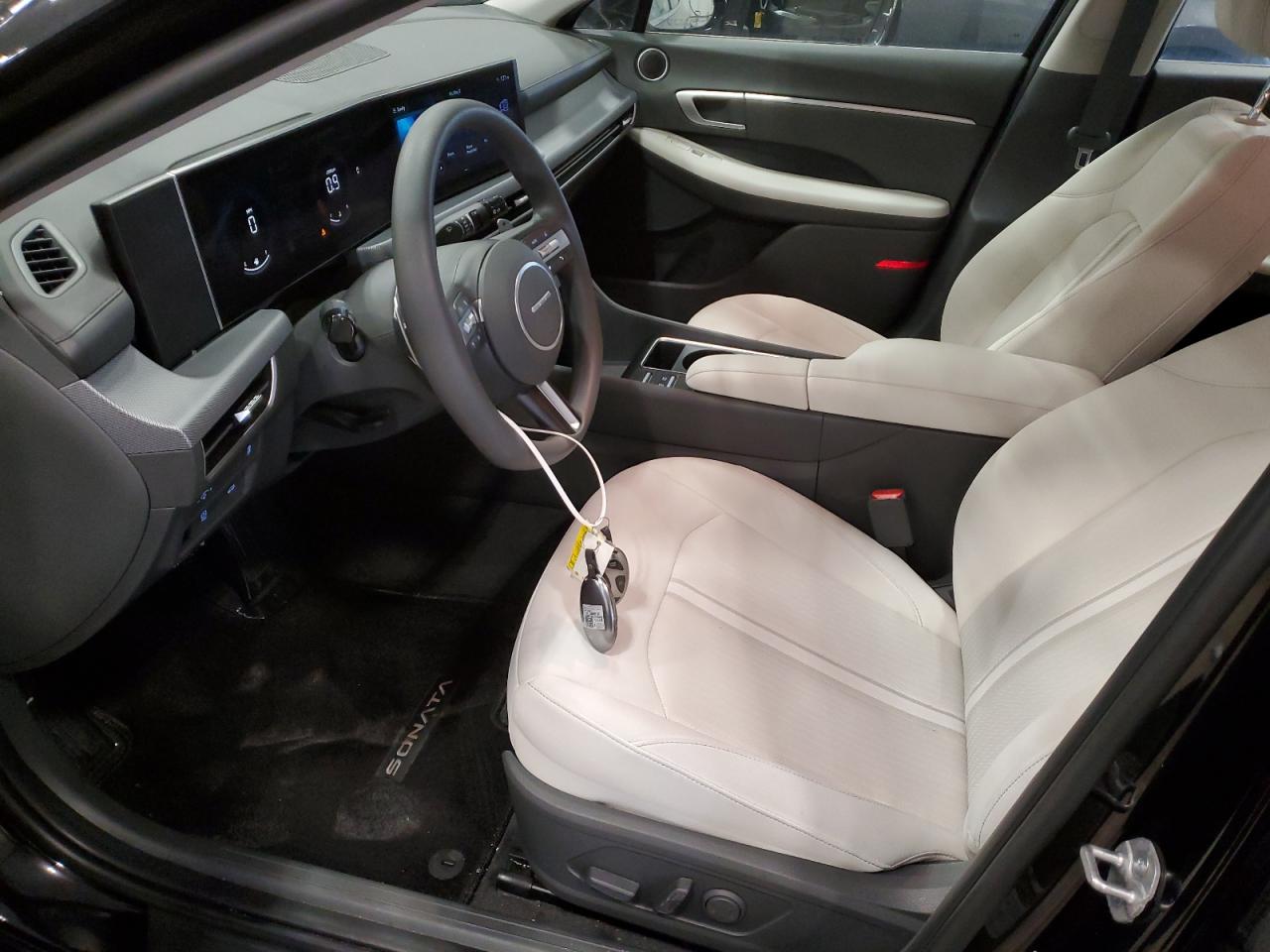 2024 HYUNDAI SONATA SEL photo 19