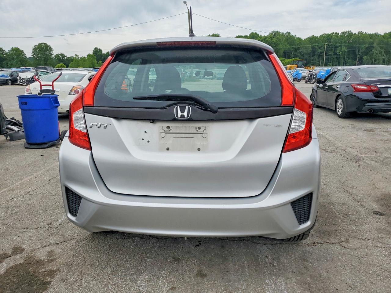 2015 HONDA FIT LX photo 6
