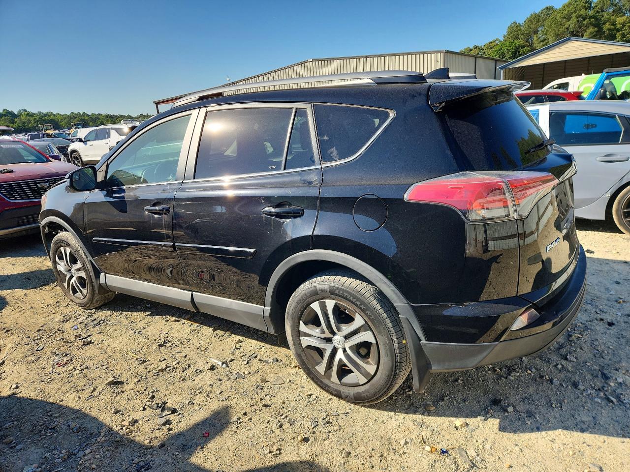 2017 TOYOTA RAV4 LE photo 4