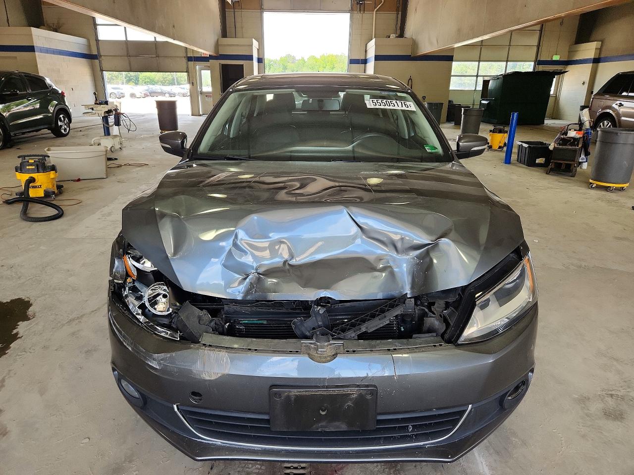 2011 VOLKSWAGEN JETTA SEL photo 5