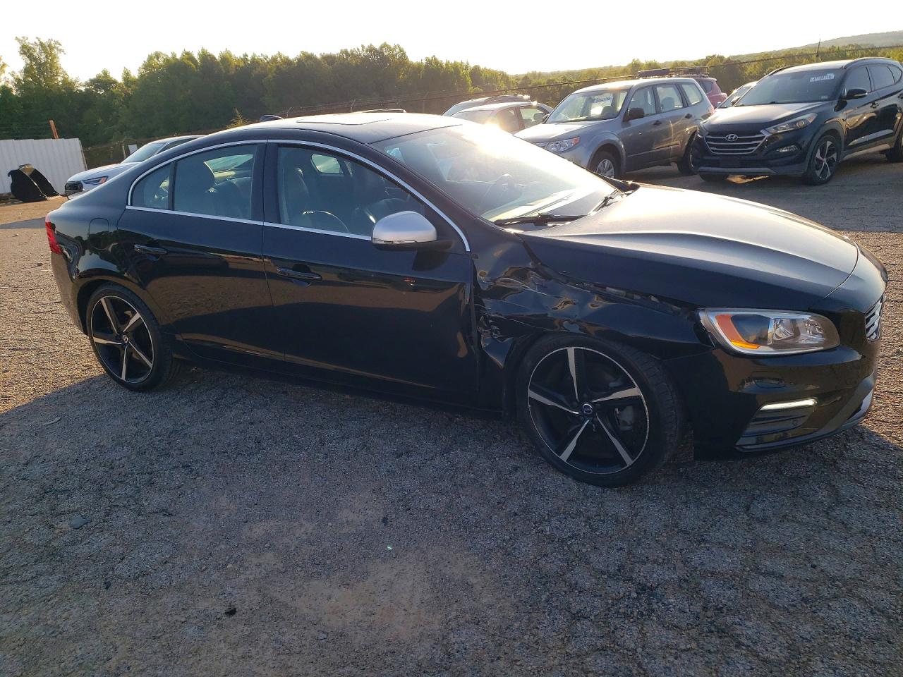 2016 VOLVO S60 R DESIGN photo 10