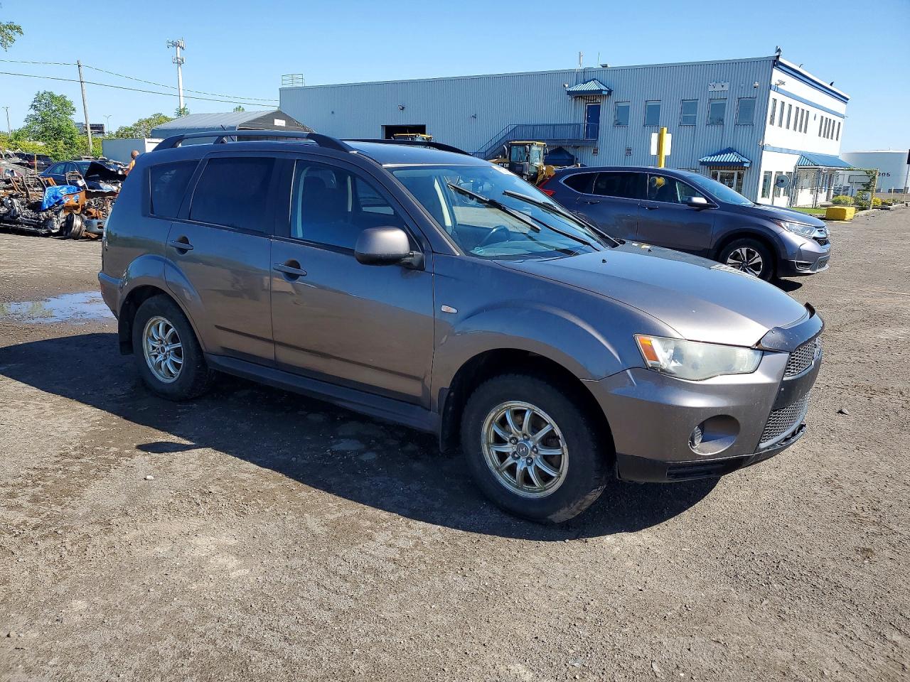2013 MITSUBISHI OUTLANDER ES photo 4