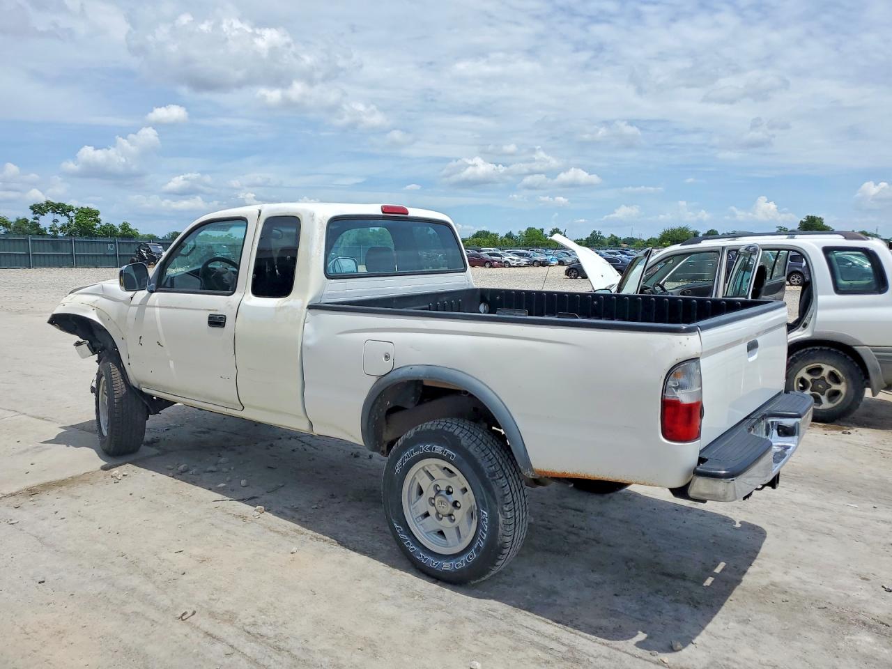 2000 TOYOTA TACOMA XTRACAB LIMITED photo 3