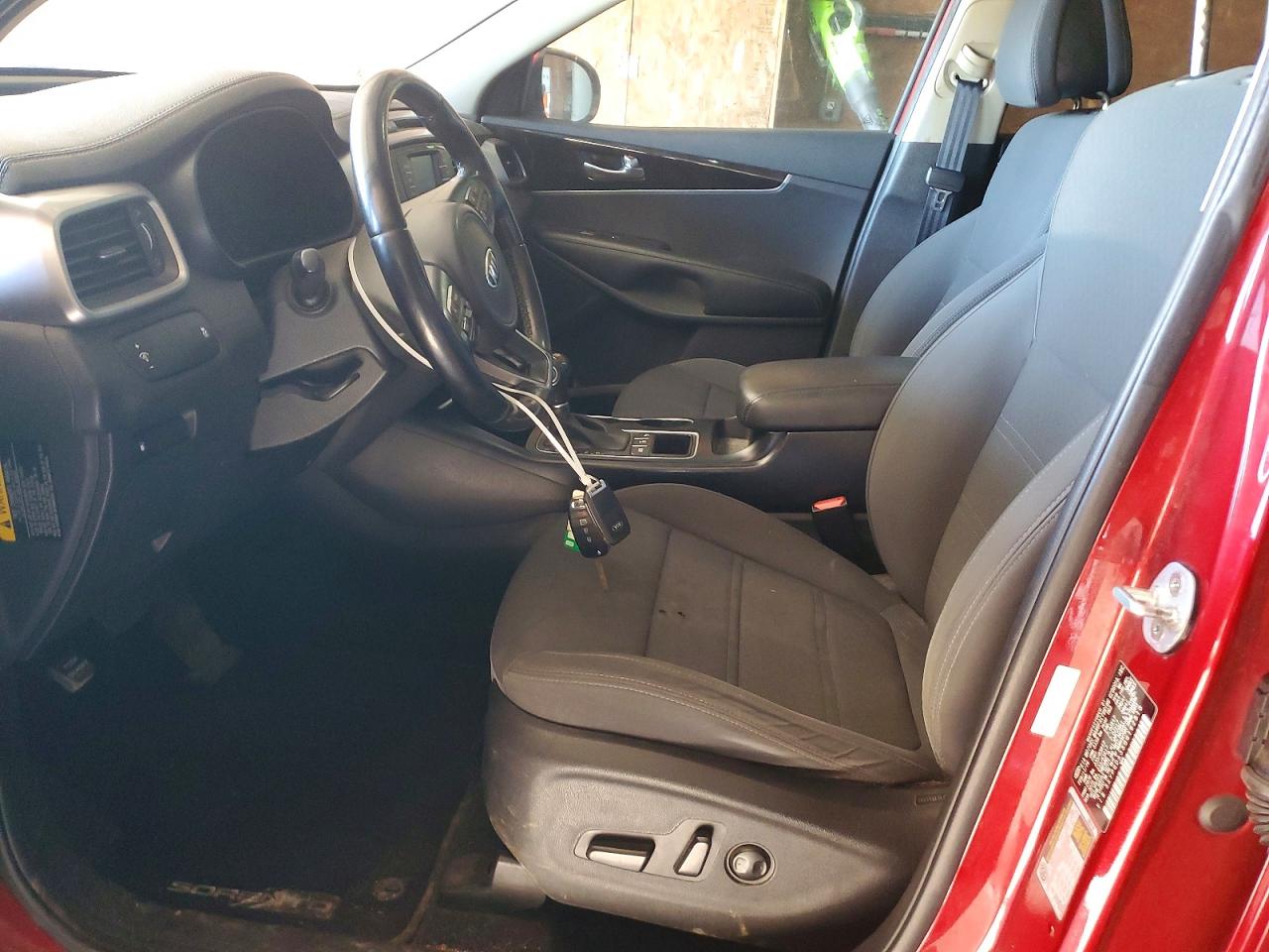 2016 KIA SORENTO LX photo 19