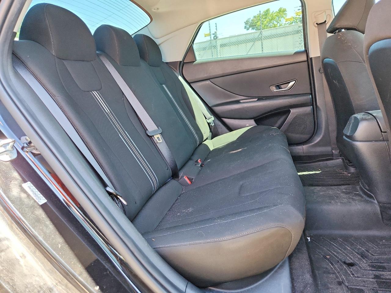 2022 HYUNDAI ELANTRA SEL photo 28