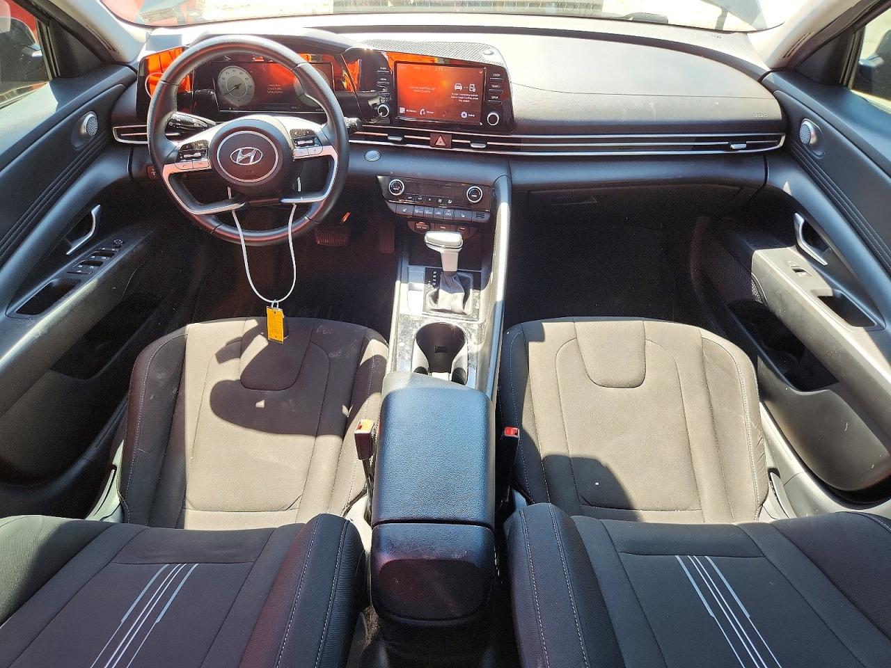 2022 HYUNDAI ELANTRA SEL photo 22