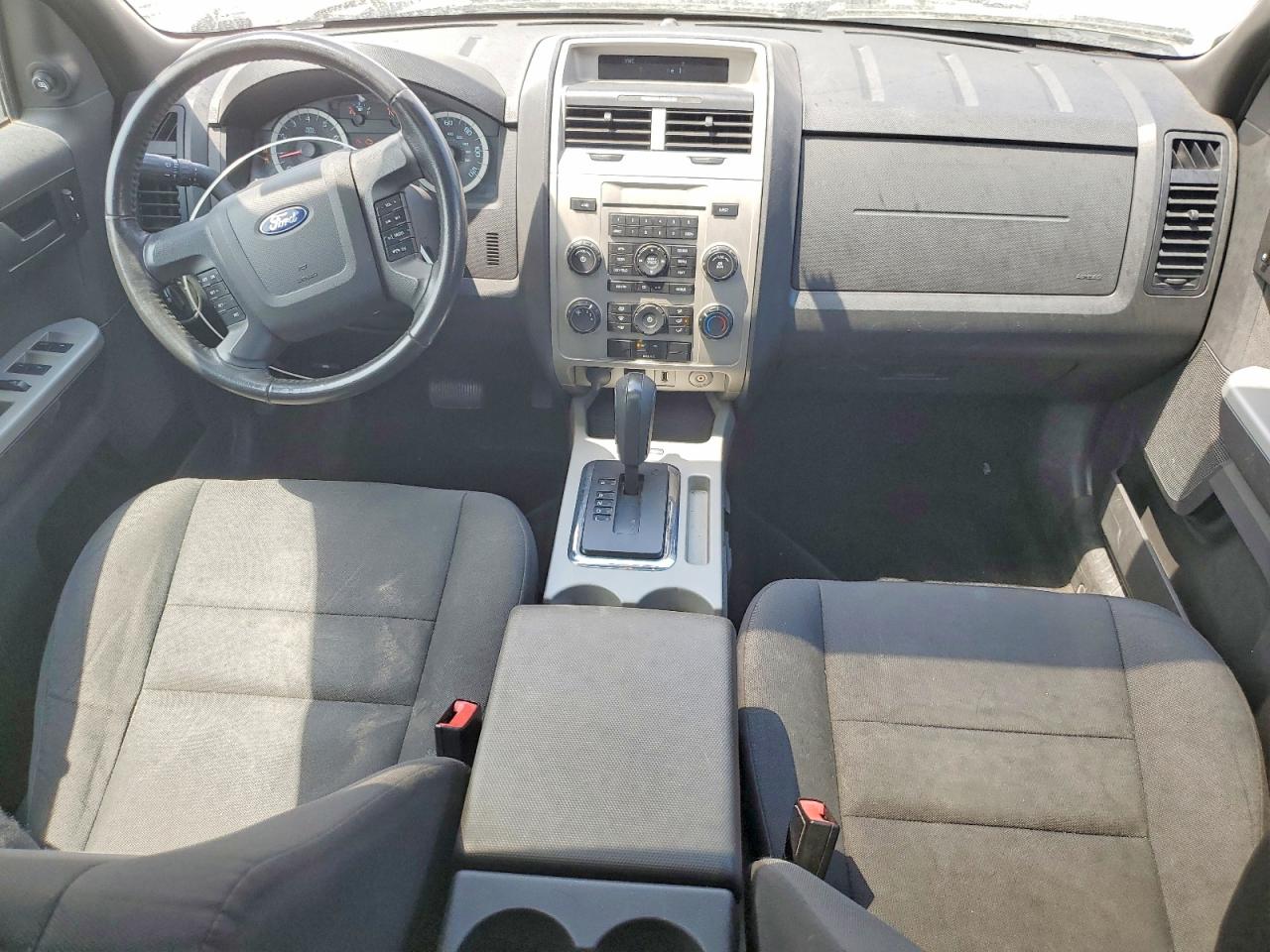 2012 FORD ESCAPE XLT photo 8