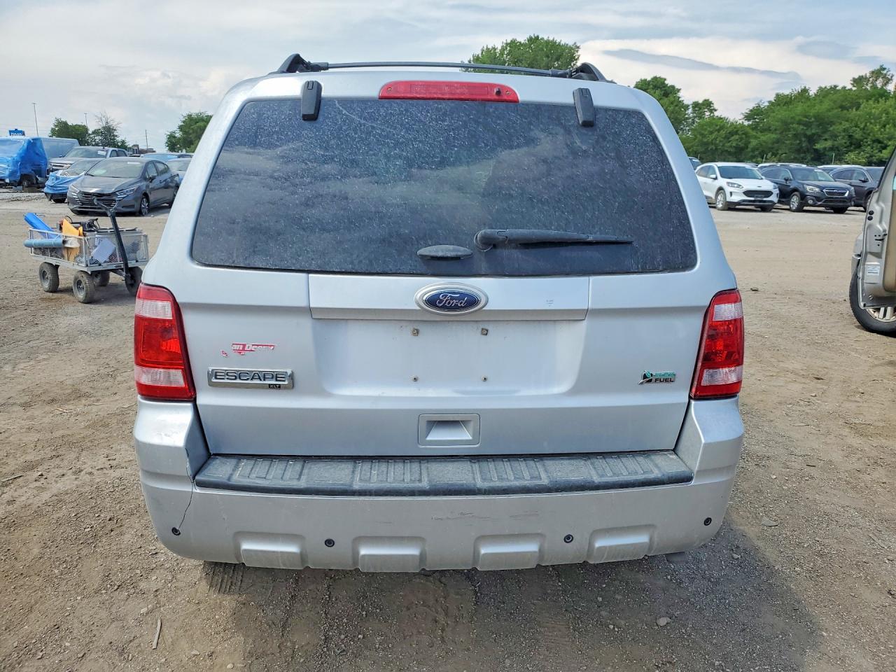 2012 FORD ESCAPE XLT photo 6