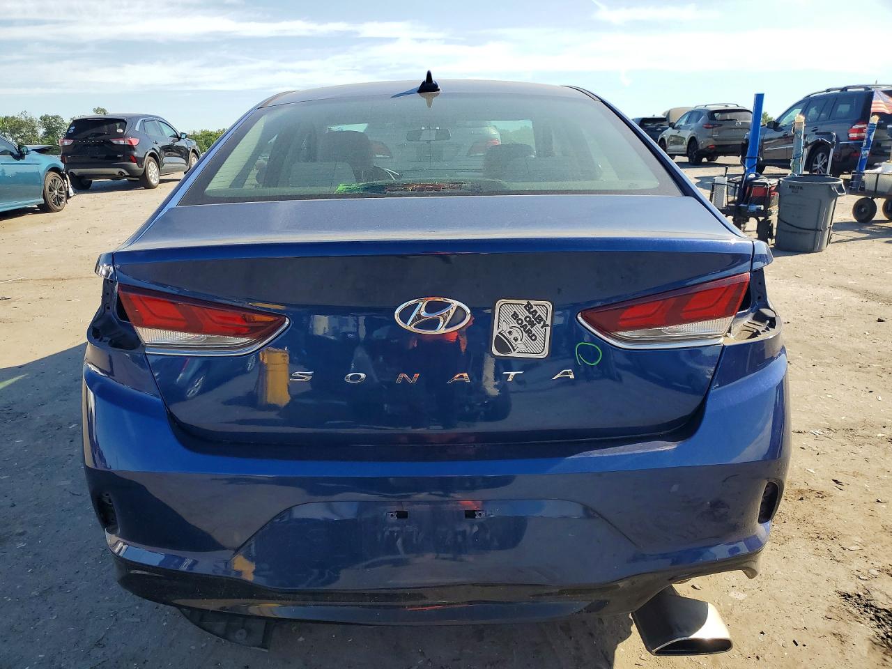2018 HYUNDAI SONATA SE photo 11