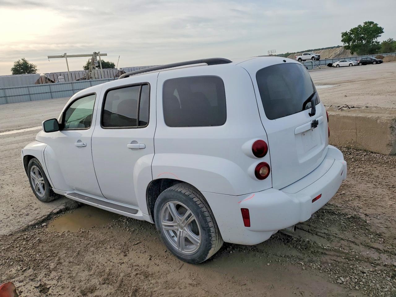 2010 CHEVROLET HHR LT photo 3