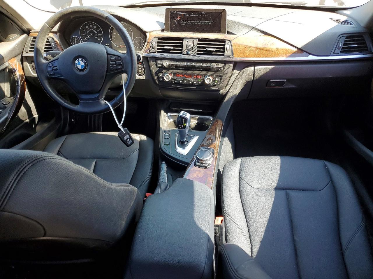 2015 BMW 320 I photo 15