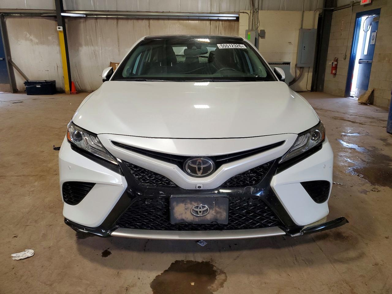 2020 TOYOTA CAMRY XSE photo 9