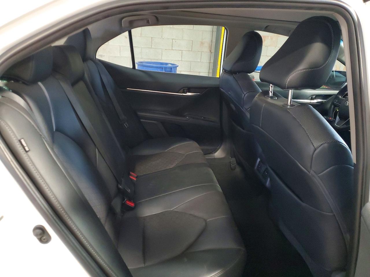 2020 TOYOTA CAMRY XSE photo 19