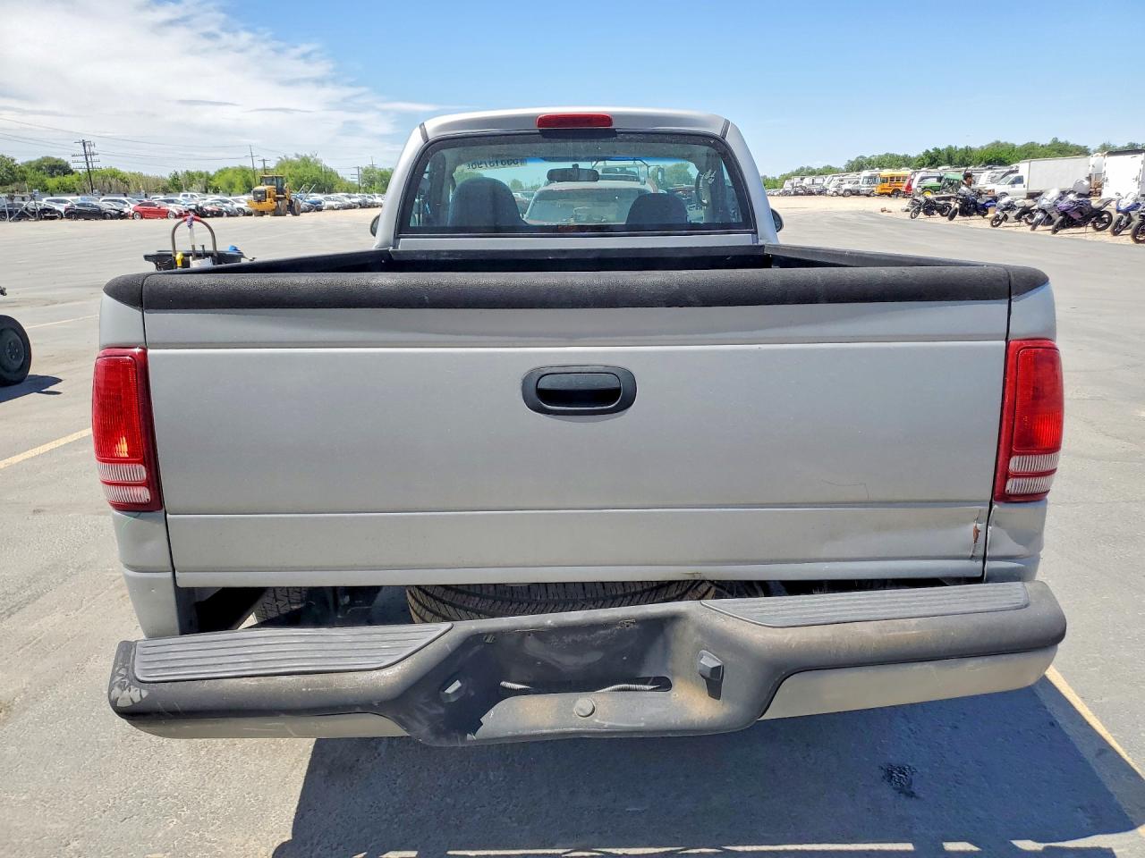 2002 DODGE DAKOTA BASE photo 6