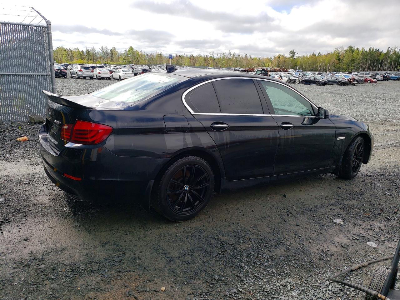 2013 BMW 528 XI photo 3