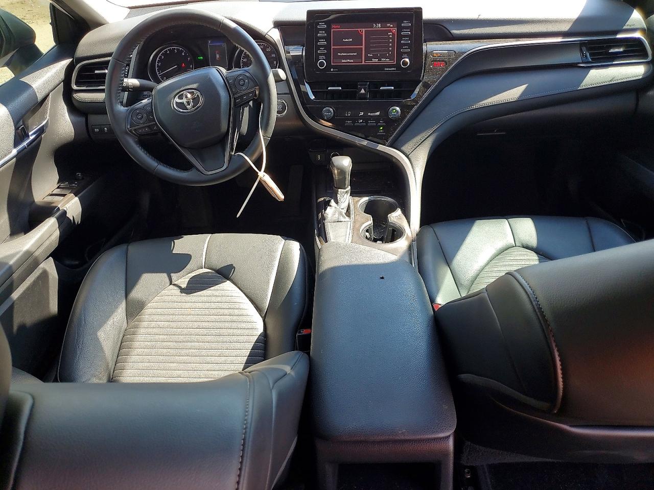 2021 TOYOTA CAMRY SE photo 8