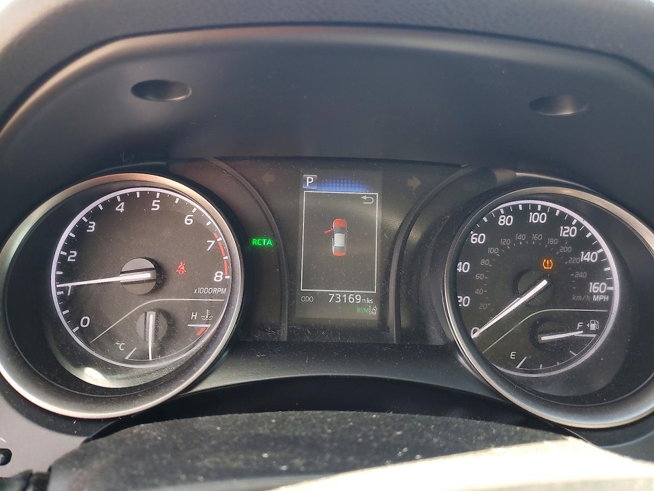 2021 TOYOTA CAMRY SE photo 9