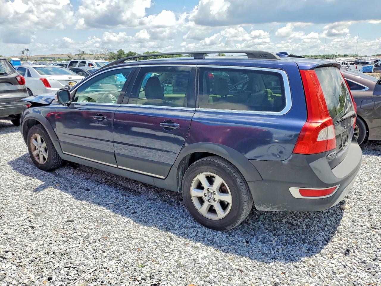 2012 VOLVO XC70 3.2 photo 3