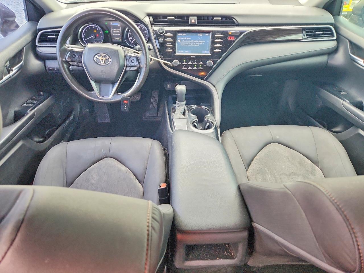 2020 TOYOTA CAMRY LE photo 8