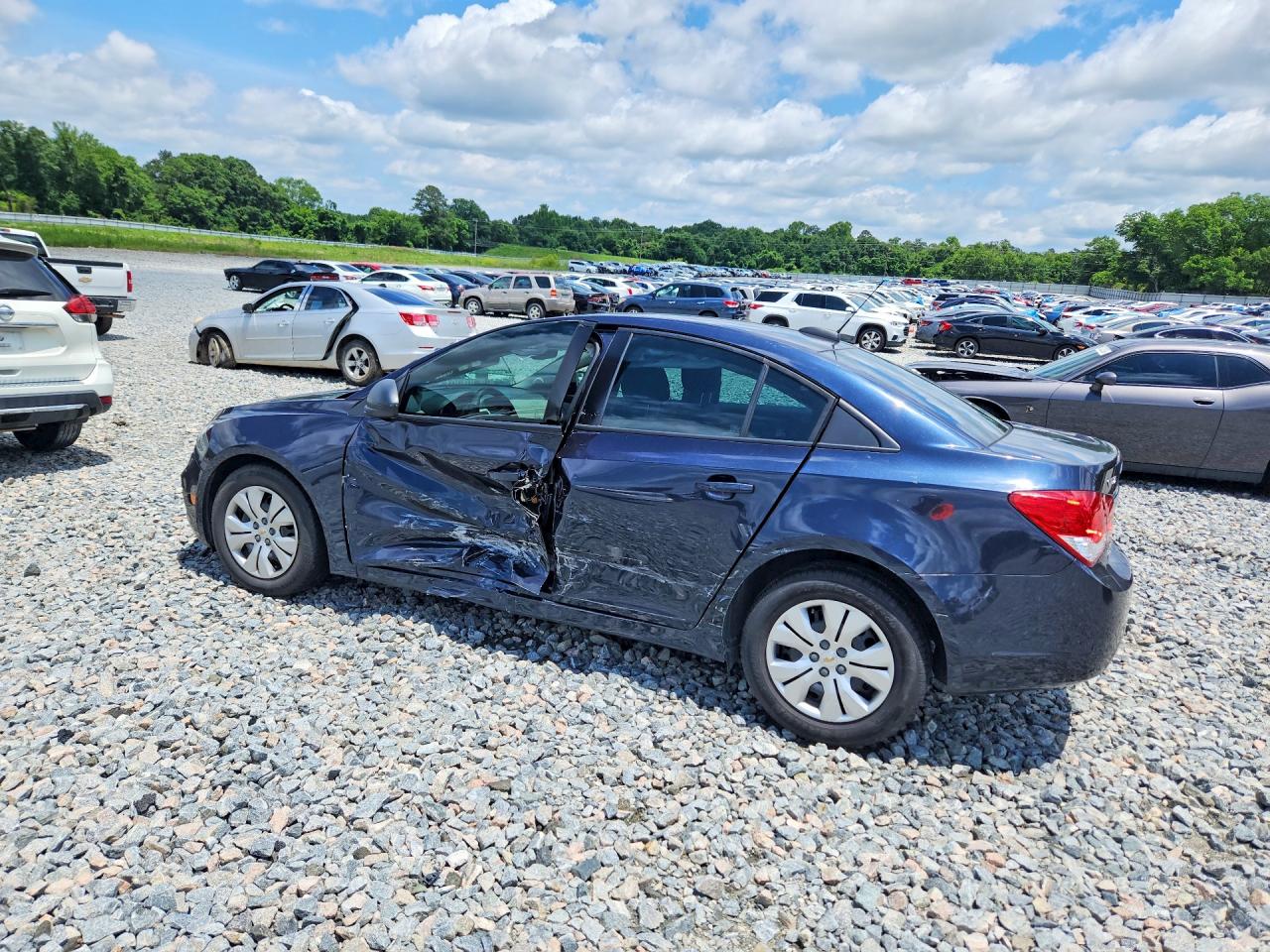 2016 CHEVROLET CRUZE LIMITED LS photo 3