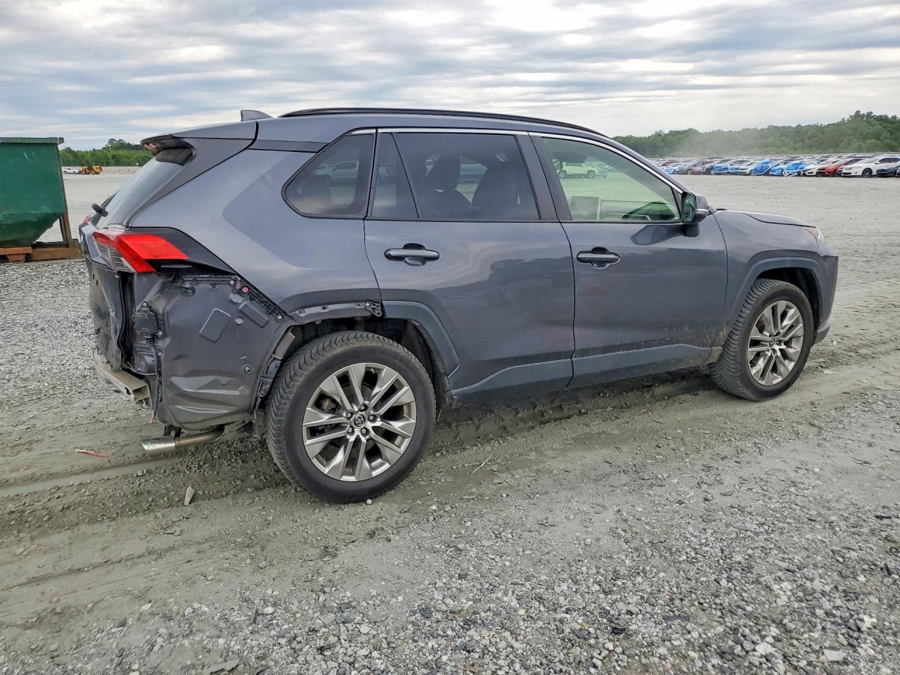 2019 TOYOTA RAV4 XLE PREMIUM photo 5
